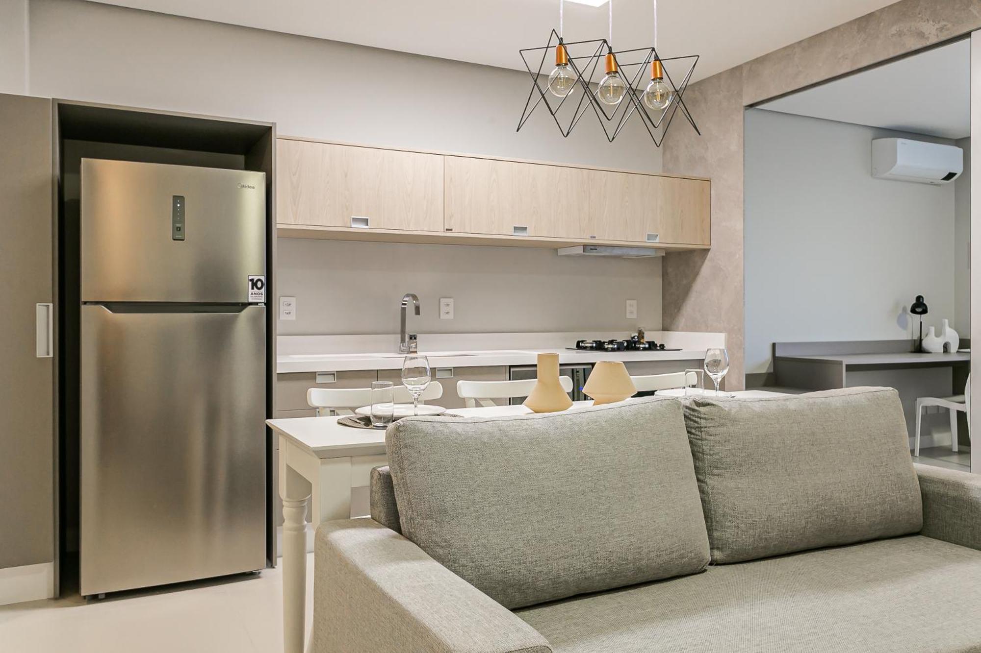 Apartamento Apto em localização incrível no Centro, prédio com piscina e academia Florianópolis Habitación foto