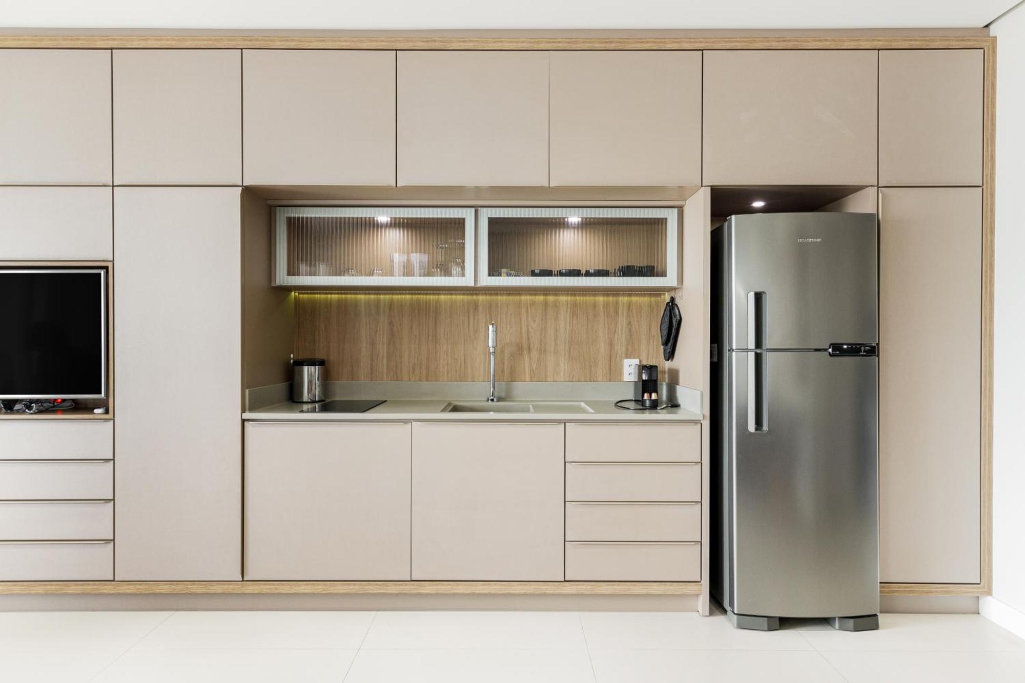 Apartamento Apto em localização incrível no Centro, prédio com piscina e academia Florianópolis Habitación foto