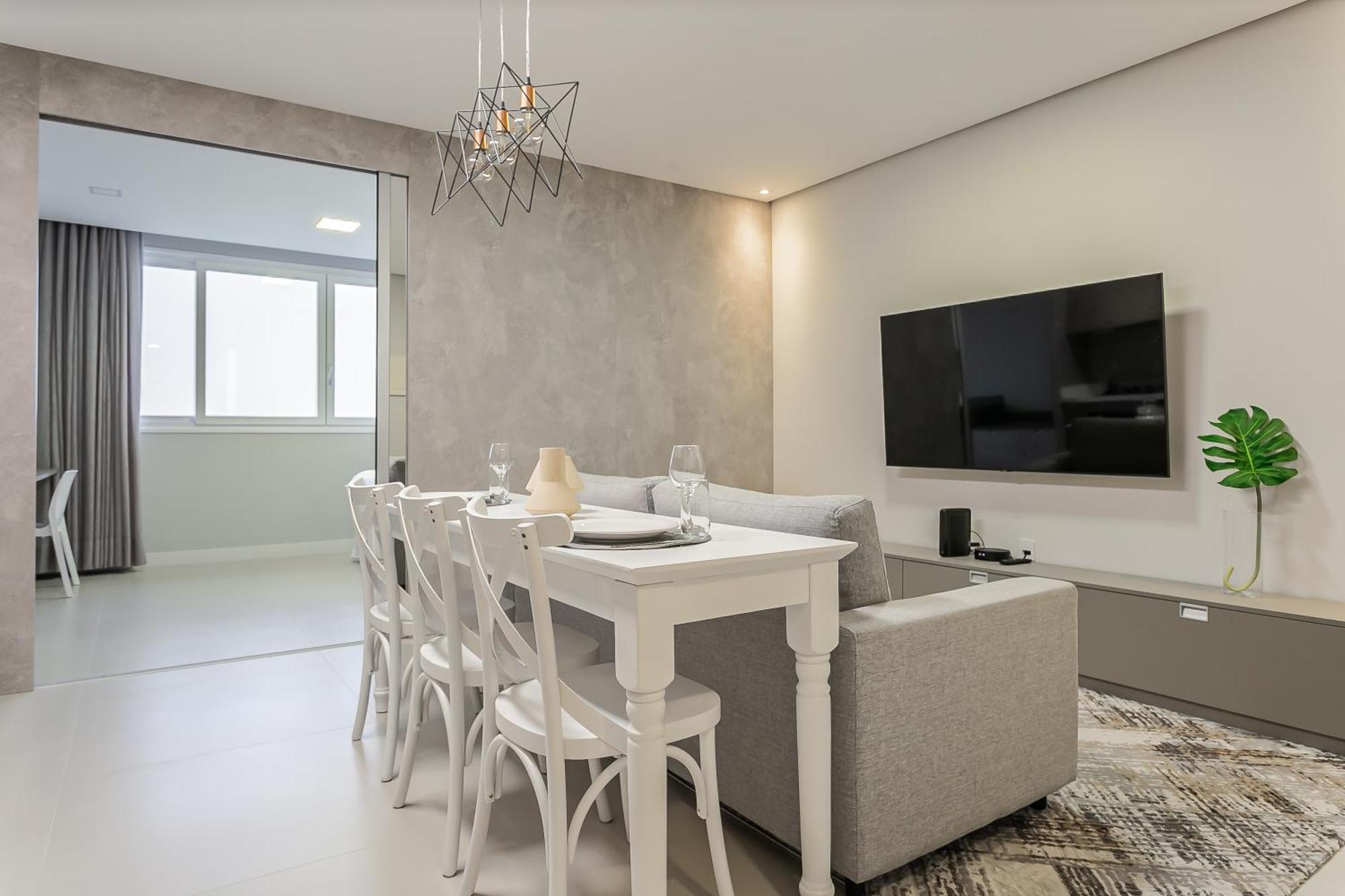 Apartamento Apto em localização incrível no Centro, prédio com piscina e academia Florianópolis Habitación foto