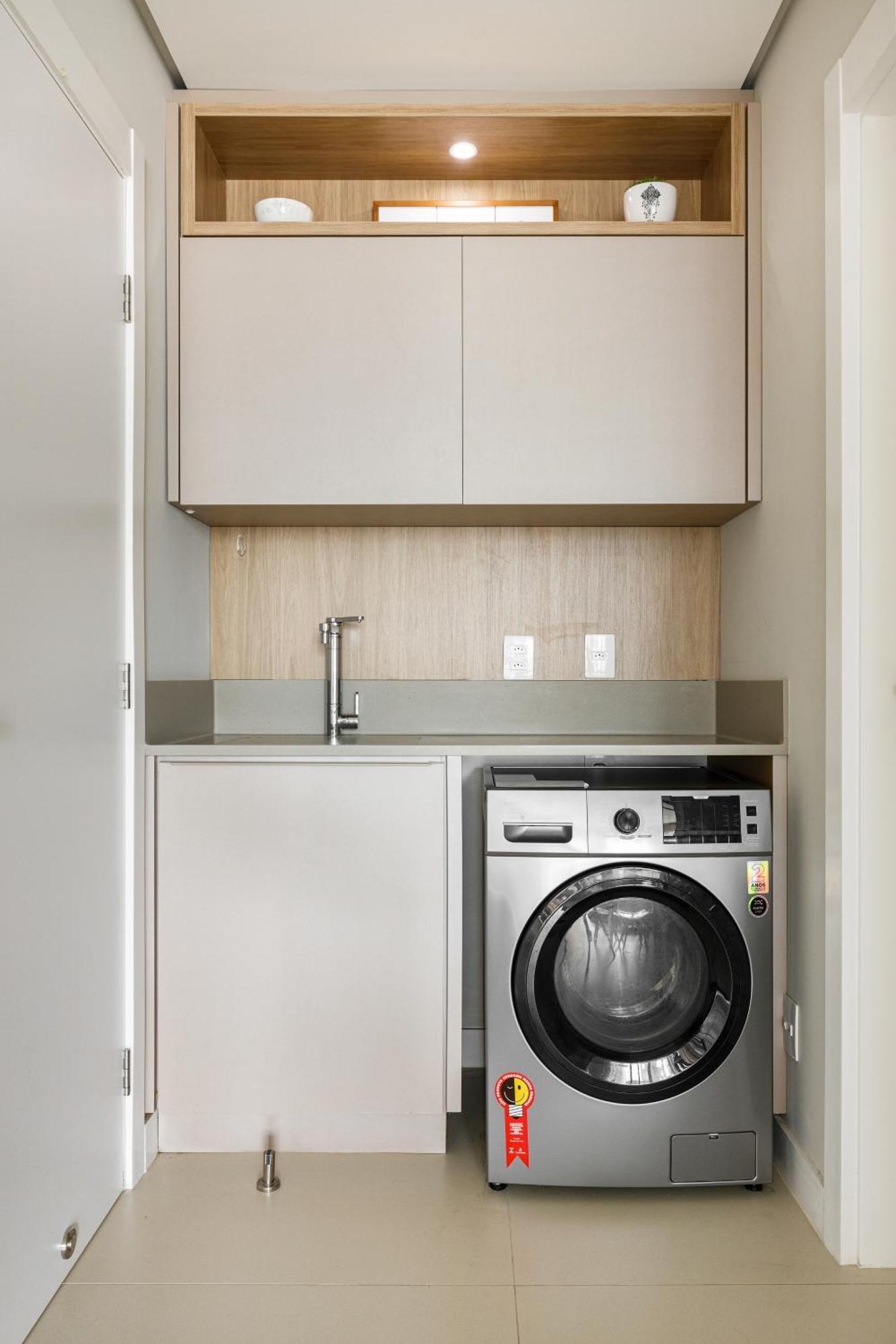 Apartamento Apto em localização incrível no Centro, prédio com piscina e academia Florianópolis Habitación foto